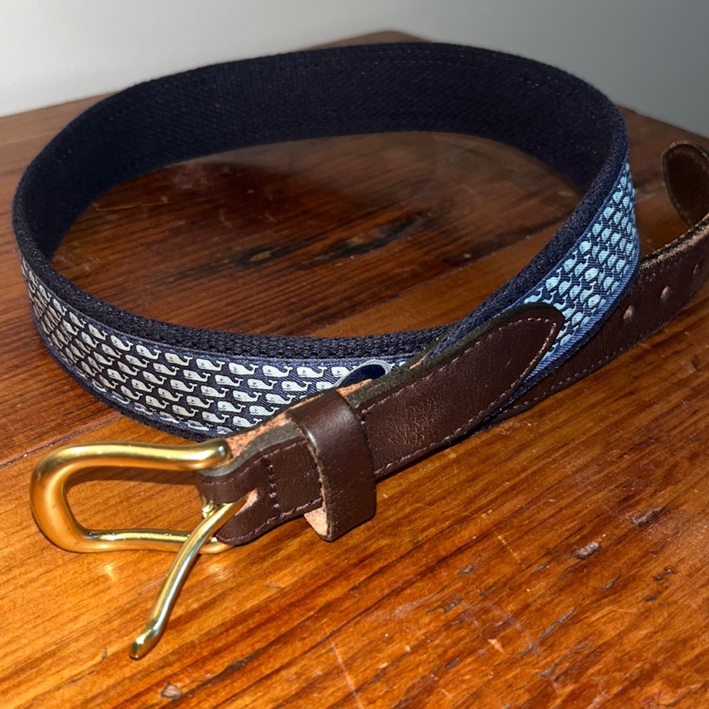 Vineyard Vines Boys Whale Club Belt 26